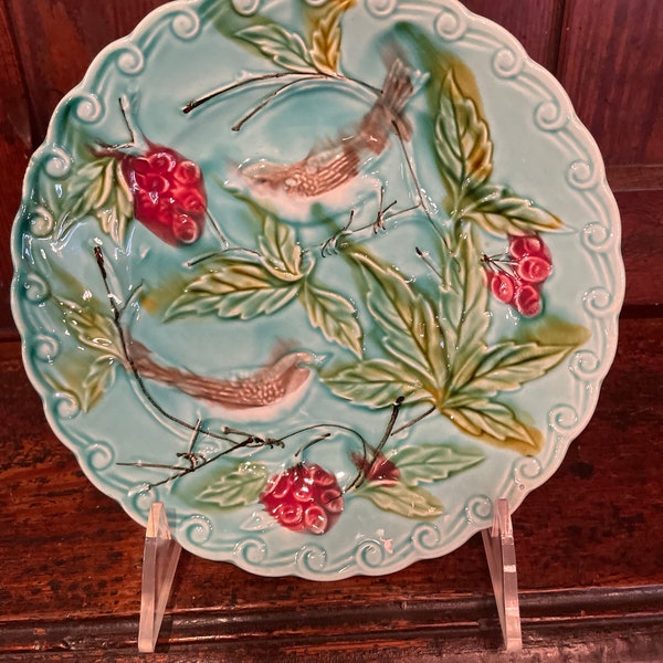 Majolica Bird Plate With Leaves And Berries