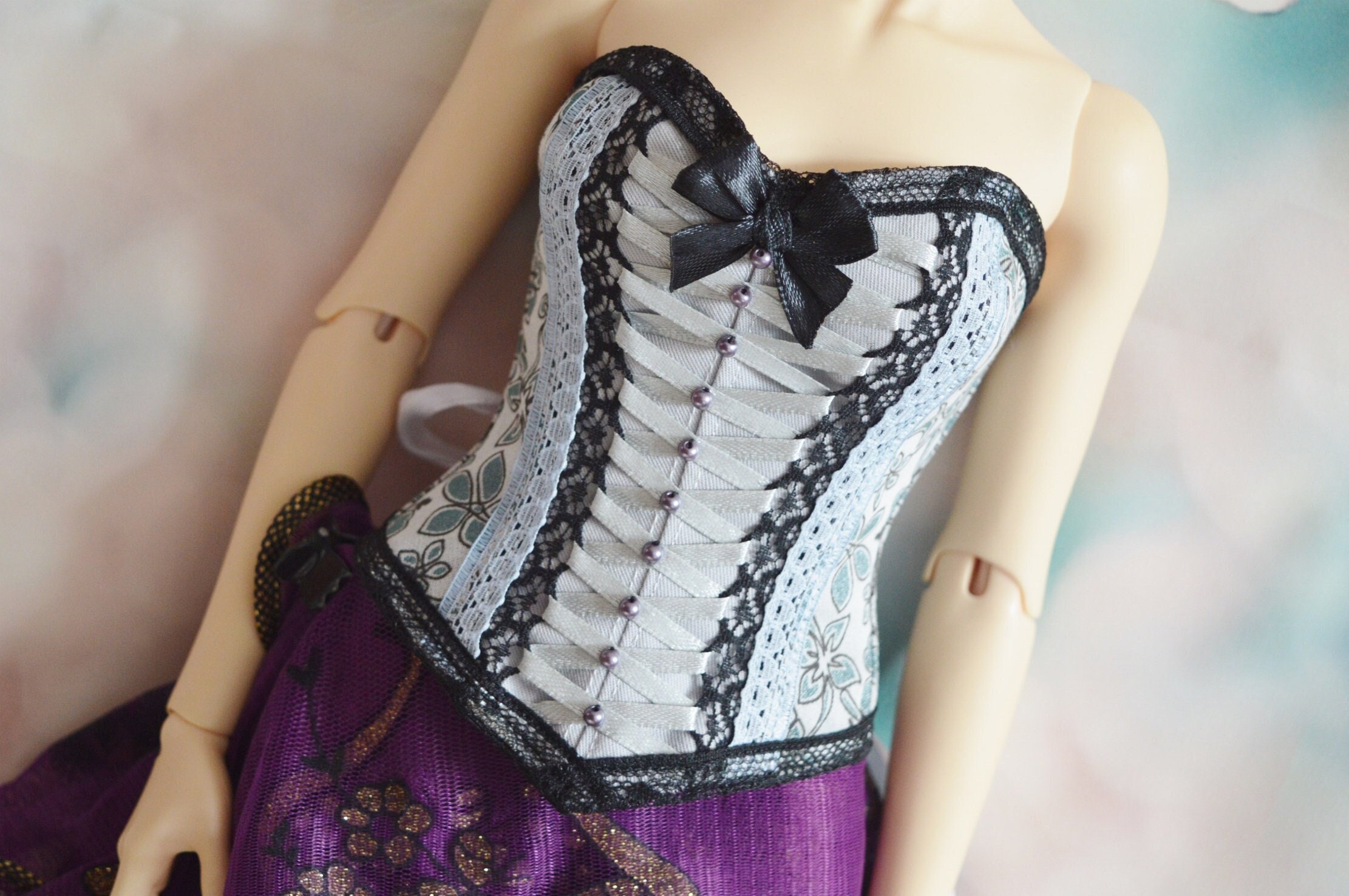Silk Cupped Corset with External Boning – Ma Corsetière
