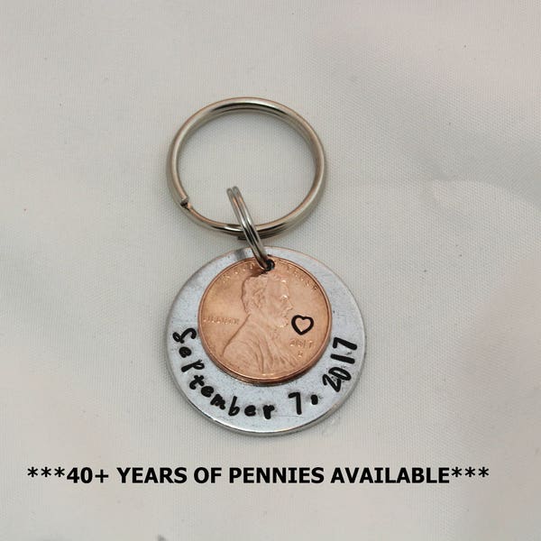 Sobriety Anniversary, Sobriety Date, Penny Keychain, Sobriety Gift, Sobriety Keychain, Sobriety Jewelry, Charm Keychain, YOU CHOOSE YEAR