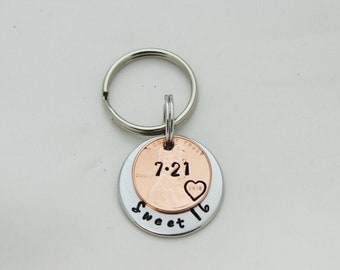 16th Birthday Gift Girl, Sweet 16 Gift, Sweet 16 Keychain, Sweet Sixteen Gifts, 16th Birthday Keychain, Sweet 16 Heart, YOU CHOOSE YEAR
