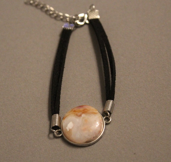 Agate Bracelet with Carnelian Banding