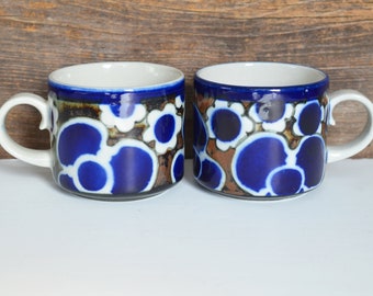 Vintage Arabia of Finland Saara Mugs, Set of 2 Cobalt Glazed Stoneware, Designed by Anja Jaatinen-Winquist in Finland circa 1971-1976