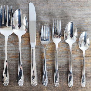 Vintage Silver Flatware, Rogers Bros. Daffodil Pattern circa 1950, Silver-Plated Cutlery, Multiple Pieces available, Floral Dinnerware image 1