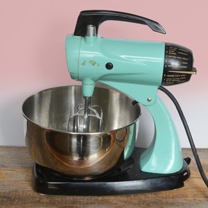 Vintage Sunbeam Mixmaster mit Edelstahlschüssel und 12-Geschwindigkeits-Küchengerät aus der Mitte des Jahrhunderts