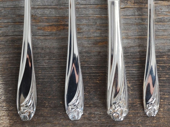 Vintage Silver Flatware, Rogers Bros. Daffodil Pattern Circa Vintage Silver Flatware, Rogers Bros. Daffodil Pattern Circa