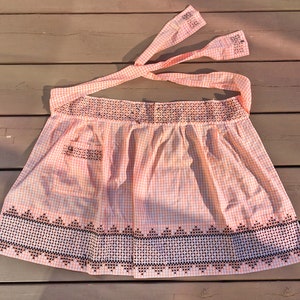 Vintage Handmade Pink Gingham Apron, Mid Century 1950s Kitchen, Sweet Cross-stitch trim, Farmhouse Kitchen Apron