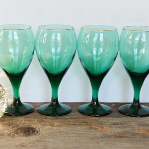 Vintage Libbey Juniper vinglas, set med 4 gröna glas, guldfärgade kanter