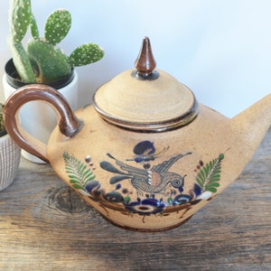 Vintage Tonala Teapot with Bird Design, Sandstone Finish, holds 3.54 cups, Ken Edwards El Palomar Mexican hand-painted pottery
