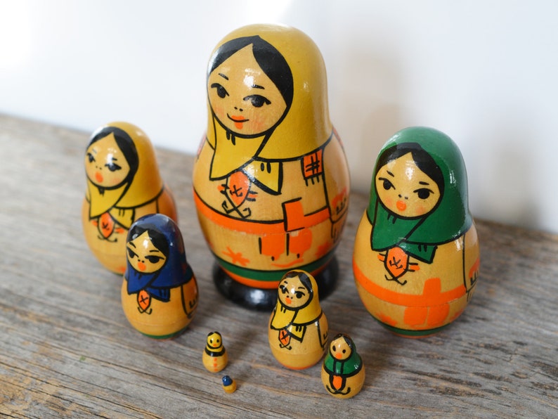 thomas nesting dolls