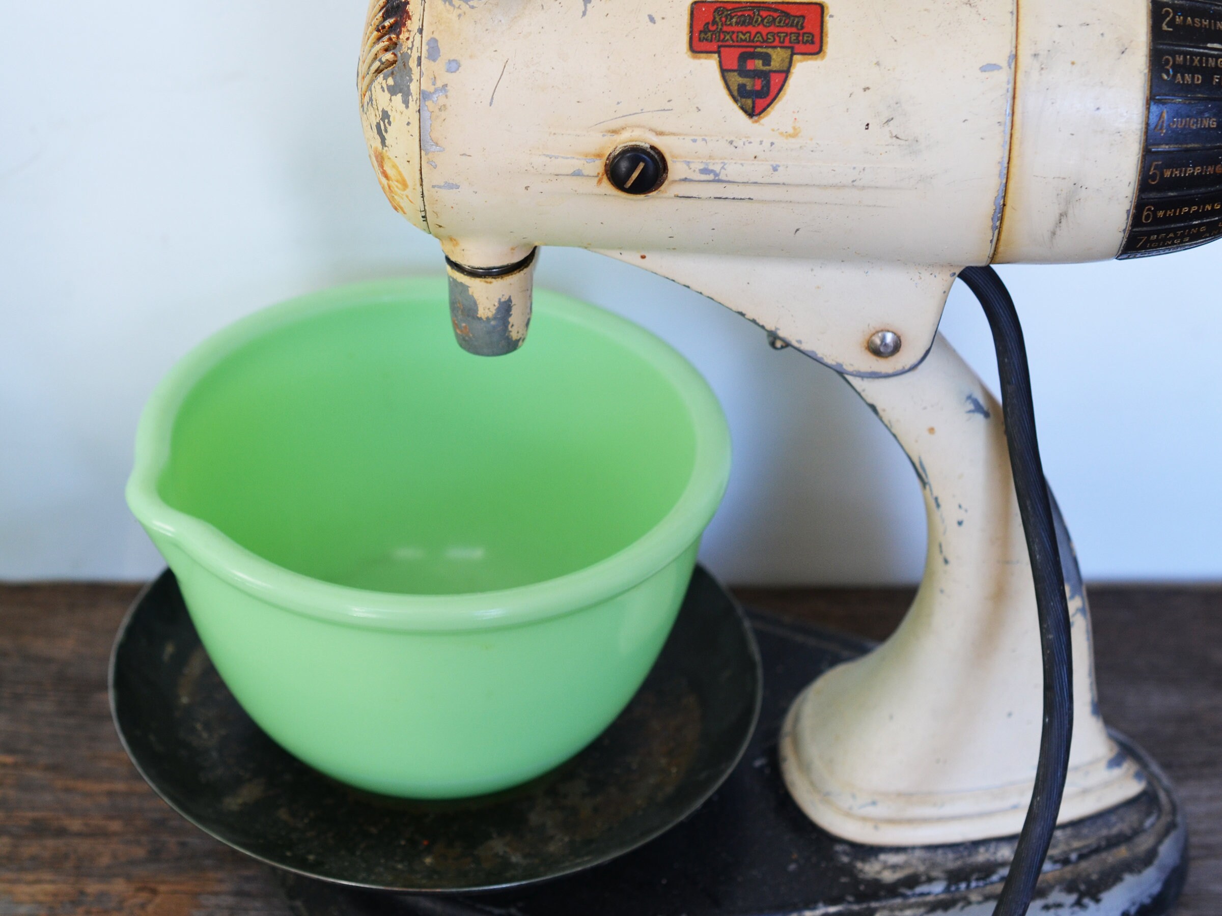 Vintage Sunbeam Mixmaster pale yellow with original jadeite Etsy