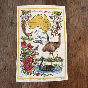 Vintage Linen Tea Towel 'Australian Birds', Kitchen Gift, Emu, Lorakeet, Country Farmhouse Kitchen