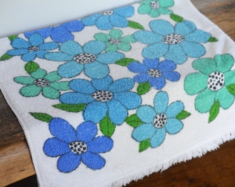 Vintage Hand Towel, Blue and Green floral circa 1970s, good condition, vintage bathroom