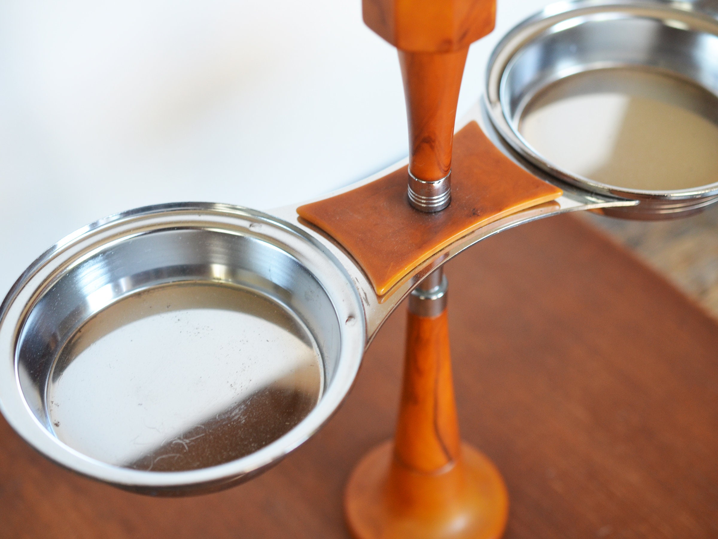 ヴィンテージ 青峰重道チーク材トレイ、クローム仕上げの皿付き