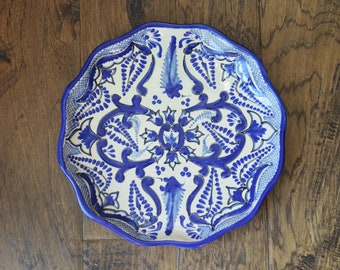 Vintage Talavera Mexican Pottery Plate, Signed Maximo Huerta circa 1990s, hand painted Mexican Pottery, Puebla Mexico