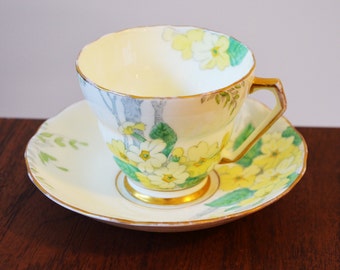 Tasse à thé Radfords Fenton antique, fleurs jaunes, peinte à la main