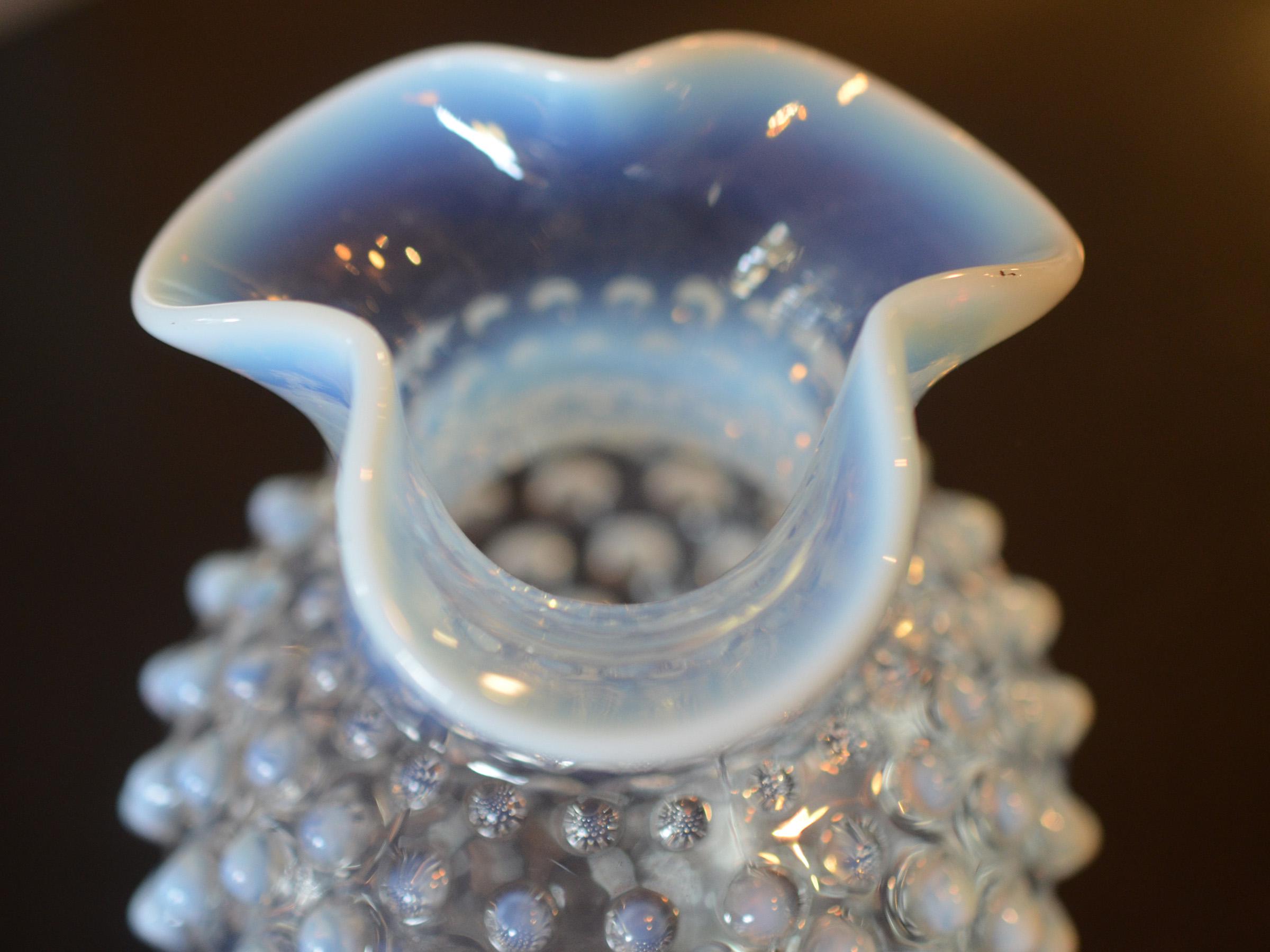 ✨SALE✨オールドフェントン花瓶　薊　オパールセントガラス　置物　アンティーク ヴィンテージ フェントン ホブネイル オパールセント花瓶