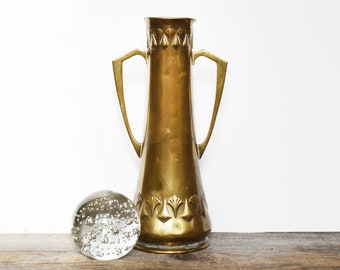 Jarrón Art Nouveau WMF de latón antiguo, Jugendstil alemán, doble mango