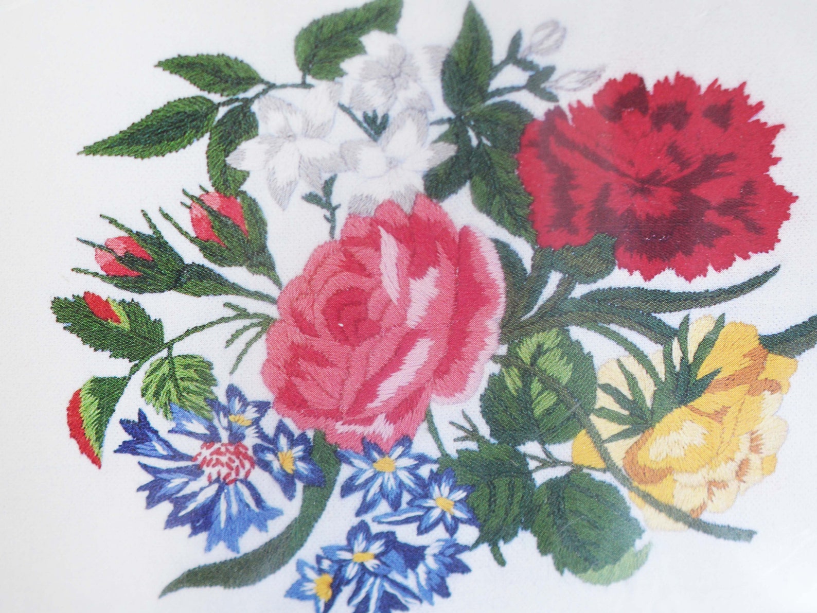Kits De Broderie Ruban De Soie Bucilla - Œillets Et Roses (x2) NEUF