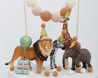 Sage & Gold Safari jungle Party de décoration animaux, lion, zèbre, girafe, éléphant avec chapeau de fête et ballon, décoration de gâteau d'anniversaire