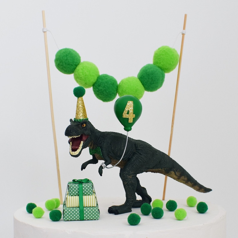 Décoration de gâteau dinosaure T Rex avec chapeau de fête, vert et or, décoration de gâteau d'anniversaire tyrannosaure T-Rex, décoration dinosaure jungle image 1