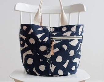 Crescent Tote Pattern designed by Noodlehead