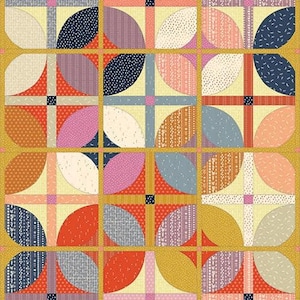 Courtyard Quilt Pattern by Everyday Stitches