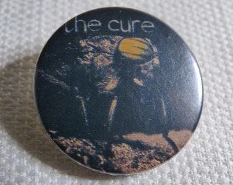 Vintage 90s The Cure - The Walk Single (1983) - Pin / Button / Badge