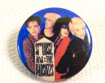 Vintage 80s - Siouxsie Sioux - Siouxsie y los Banshees - Robert Smith - Pin / Botón / Insignia