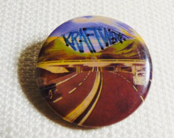 Vintage 80s Kraftwerk - Autobahn Album (1974) - Pin / Button / Badge