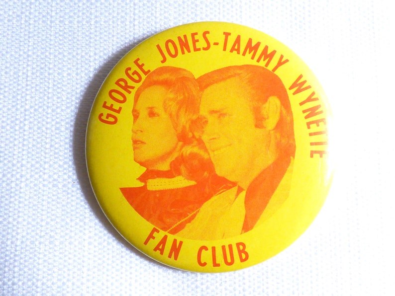 RARE BIG Vintage 70s George Jones Tammy Wynette Fan Club Pin / Button / Badge image 1