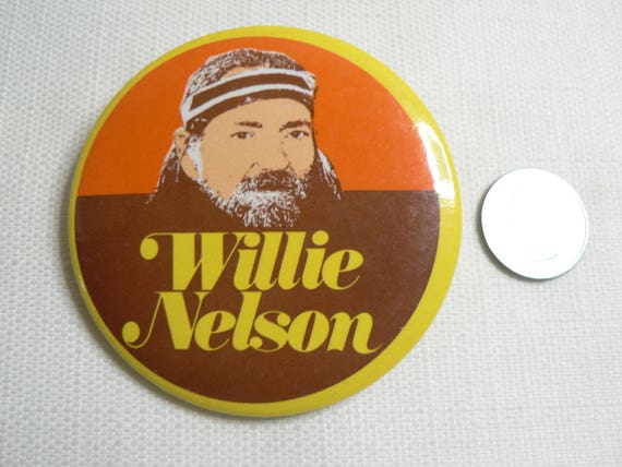 BIG Vintage 70s - Willie Nelson - Pin / Button / … - image 2