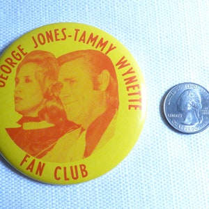 RARE BIG Vintage 70s George Jones Tammy Wynette Fan Club Pin / Button / Badge image 2