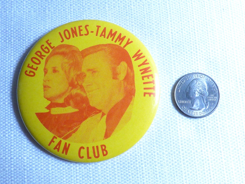 RARE BIG Vintage 70s George Jones Tammy Wynette Fan Club Pin / Button / Badge image 2