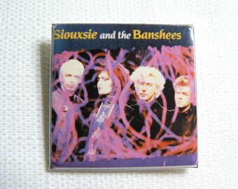 Vintage 80s - Siouxsie and the Banshees - Cities in Dust Single (1986) - Tinderbox Album - Pin / Button / Badge