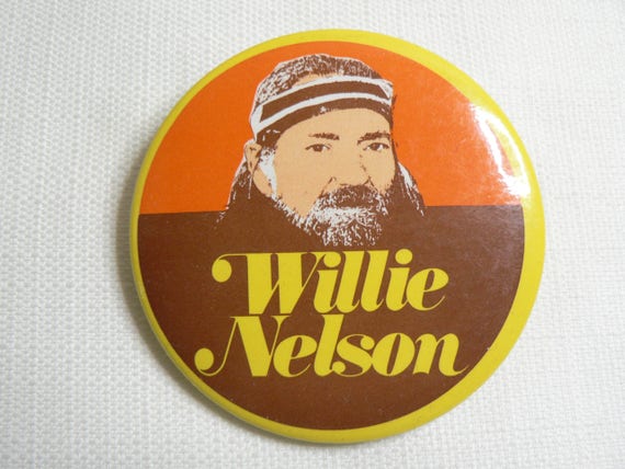 BIG Vintage 70s - Willie Nelson - Pin / Button / … - image 1