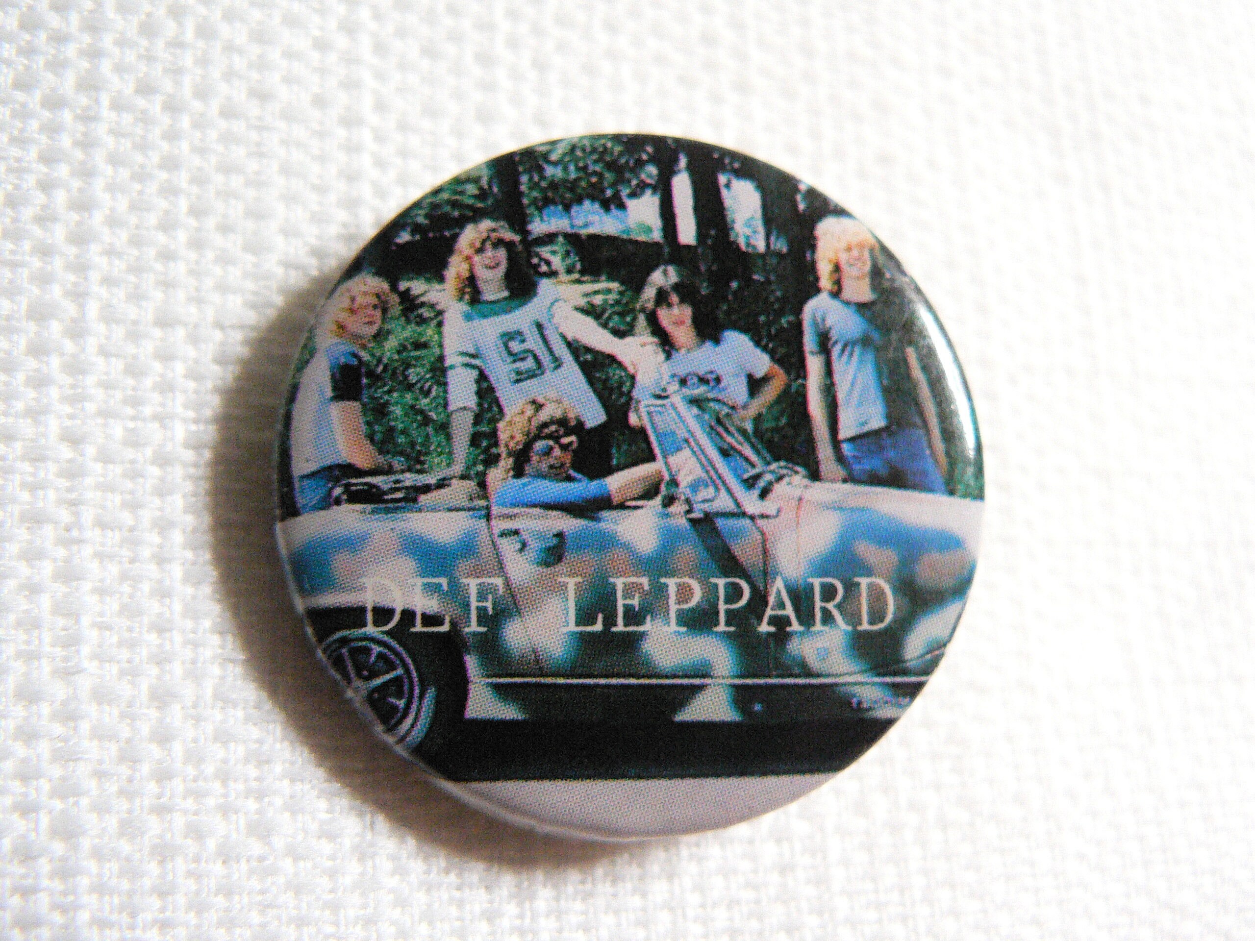 Def Leppard-Pyromania-Small-Pin-Button-Badge-80's Vintage-Rare