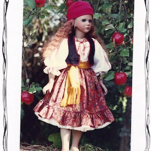 renaissance peasant  PATTERN for 21 - 22&quot; Doll Blouse,Skirt,vest,Scarf,Sash, SD BJD Fashion