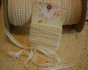 Vintage 3 yds THIN Doll cotton Lace trim cream color 7/16"
