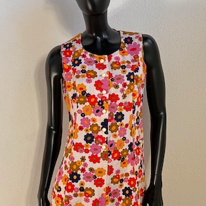 Vestido de flores vintage de los años 60