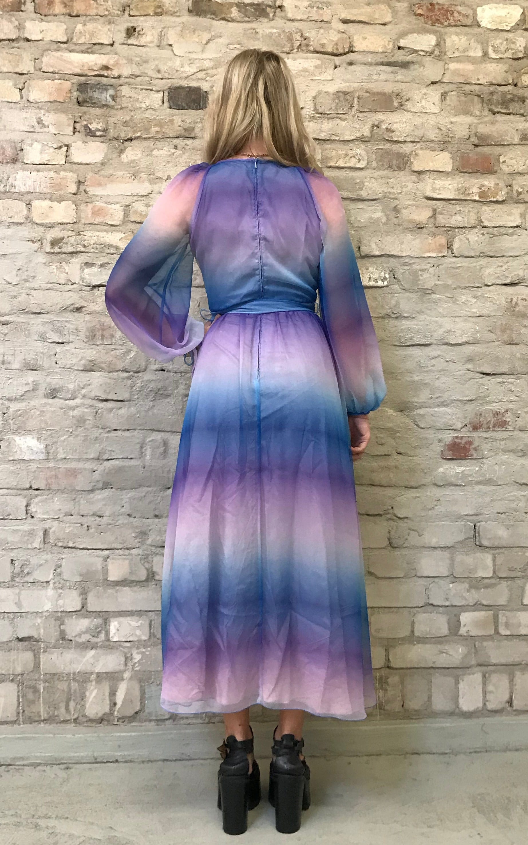 Ava ~ Pretty Floral Tiered 70s Vera Mont Sundress