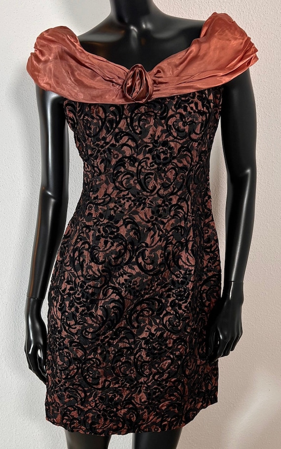 pink lace backless dress Elegant Lace Floor-Length Prom Dress with Open Back