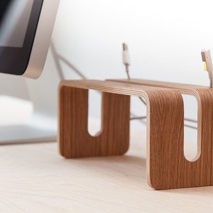 Vertical MacBook Stand image 4