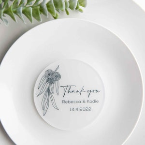 Posavasos para bodas Wattle Design n.° 2: obsequios de boda botánicos personalizados: tarjetas de lugar para los invitados a la boda, arreglos de lugar, posavasos: acrílico