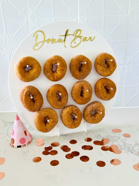 Soporte redondo para donas: muestra hasta 22 donas pequeñas con la palabra  Donuts en 3D -  México