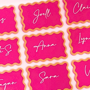 Personalised Wavy Border Place Cards – Custom Acrylic Name Tags | Wedding & Engagement Favors | Custom Place Cards | Multiple Colors
