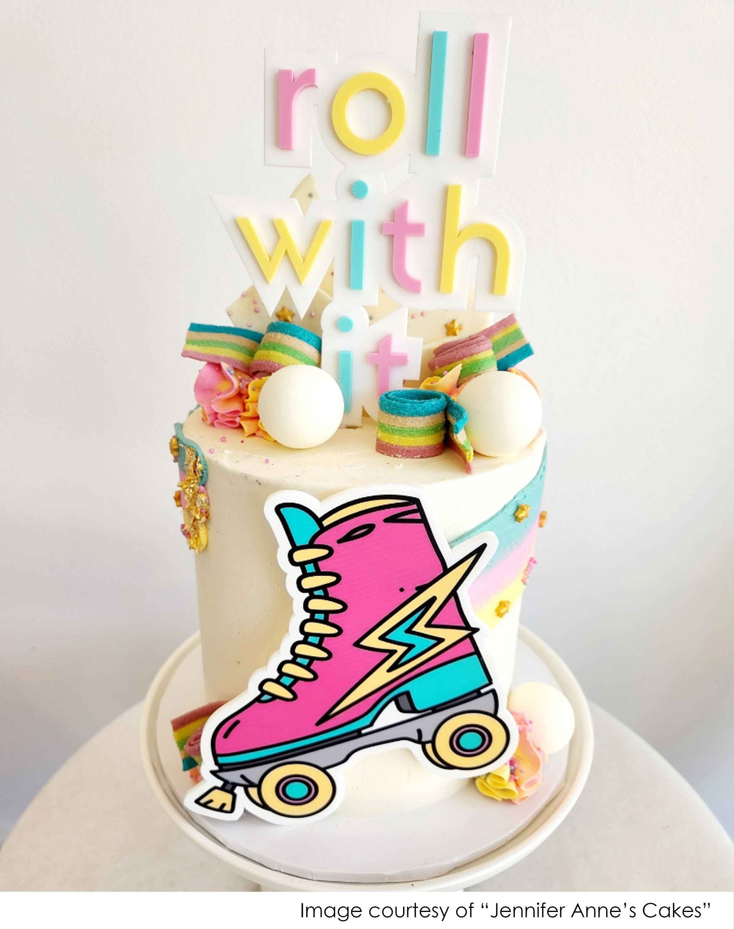 Como desenhar um bolo de aniversário #3 🎂 