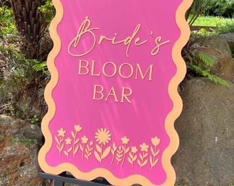 Letrero floral para boda con borde ondulado para despedida de soltera, estación de bar Bloom, letrero acrílico para boda