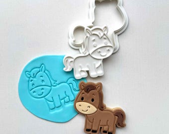 Set de sellos y cortadores de galletas con forma de caballo: un regalo para los amantes de los animales