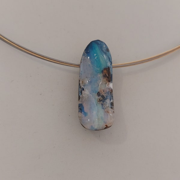 Boulder opal pendant // 28 x 11 x 10 mm