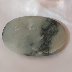 SERPENTIN Neue Jade // Seifenstein // Mineral // Handschmeichler Bild 1